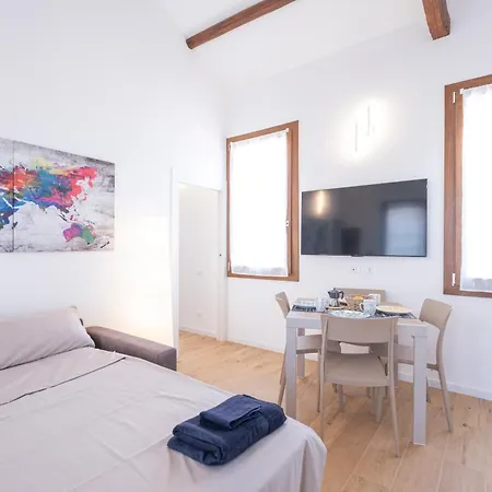 Civico 8 - Centro - Rm Homes Appartamento